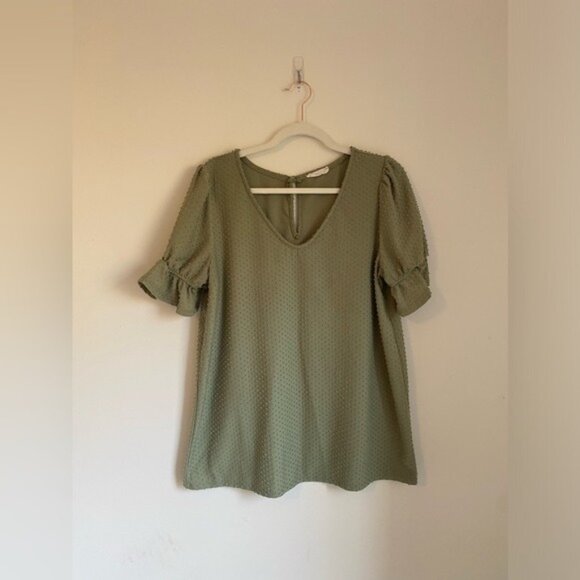 Moss Green Swiss Dot Blouse By "Reb In J" V-Neck Ruffle Sleeve Womens Top Size L - Picture 1 of 5